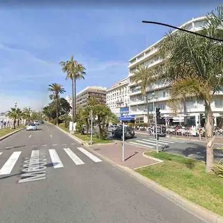 Centre De A 200m De La * Niza